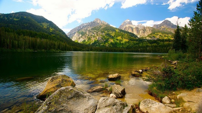Green Mountains and Lake Landscape