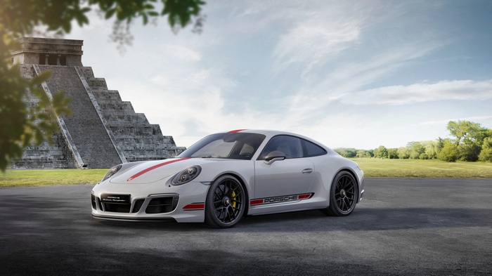 Porsche 911 Carrera GTS Coupe at Chichen Itza