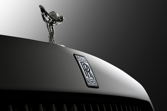 Rolls-Royce Spirit of Ecstasy hood ornament 4K