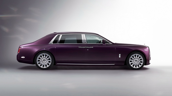 4K Rolls-Royce Phantom EWB