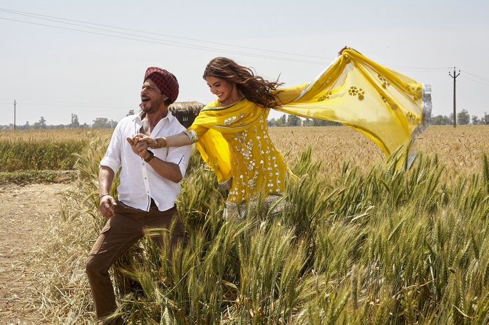 Shah Rukh Khan and Anushka Sharma in Jab Harry Met Sejal