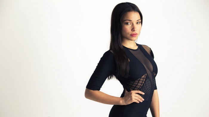 Jessica Parker Kennedy in black dress