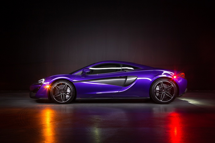 Purple McLaren MSO 570S Coupe 4K