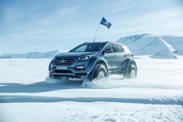 Hyundai Santa Fe Arctic Trucks 4K