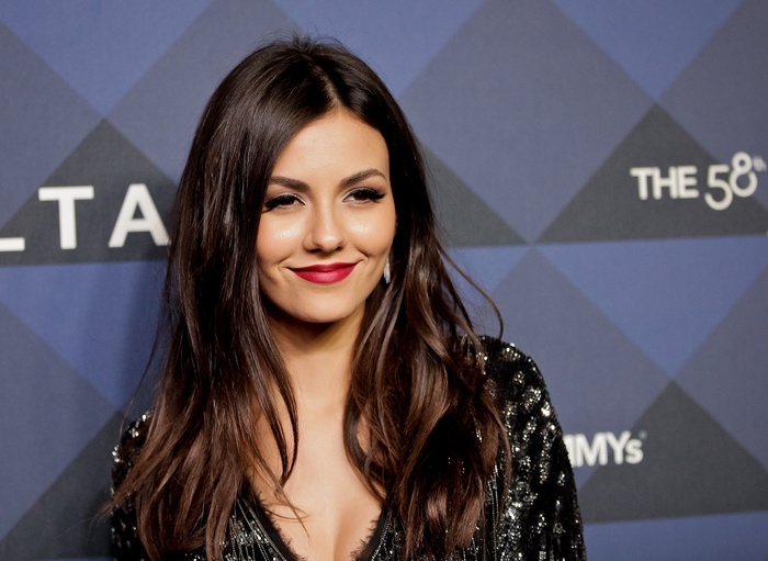 Victoria Justice at an event
