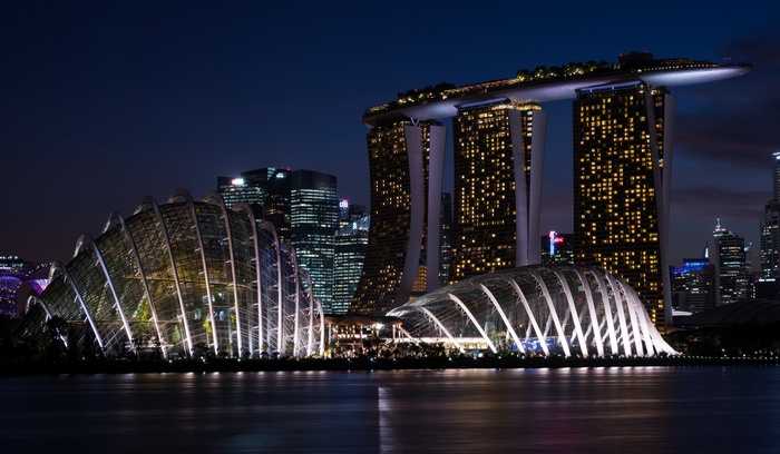 Marina Bay Sands and Gardens by the Bay, Singapore 4K