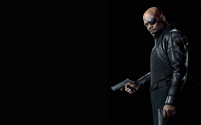 Nick Fury from Avengers: Infinity War holding guns