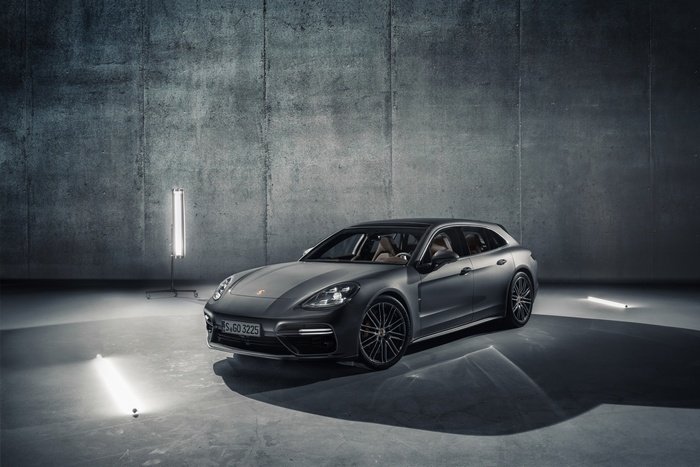 2018 Porsche Panamera Turbo Sport Turismo 4K