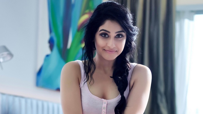 Regina Cassandra 4K Telugu actress