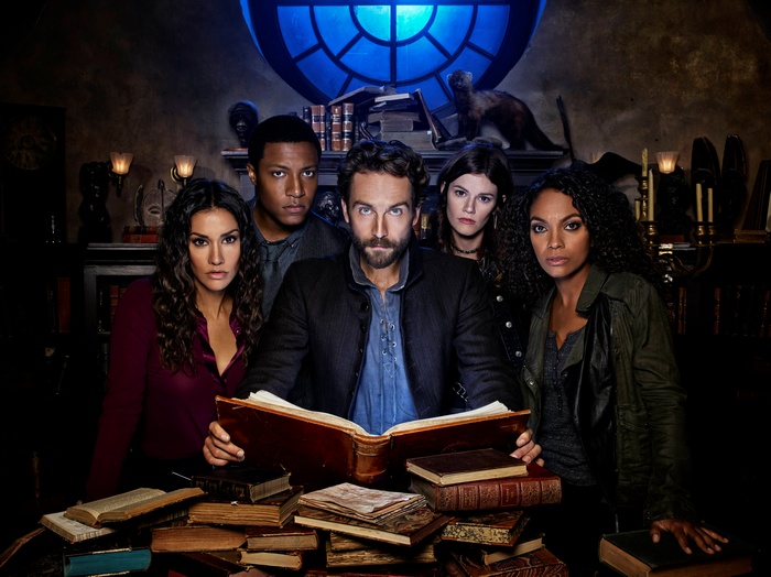 Sleepy Hollow Season 4 Cast with Book