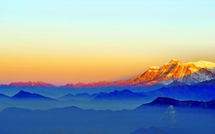 4K Mountain Range Horizon