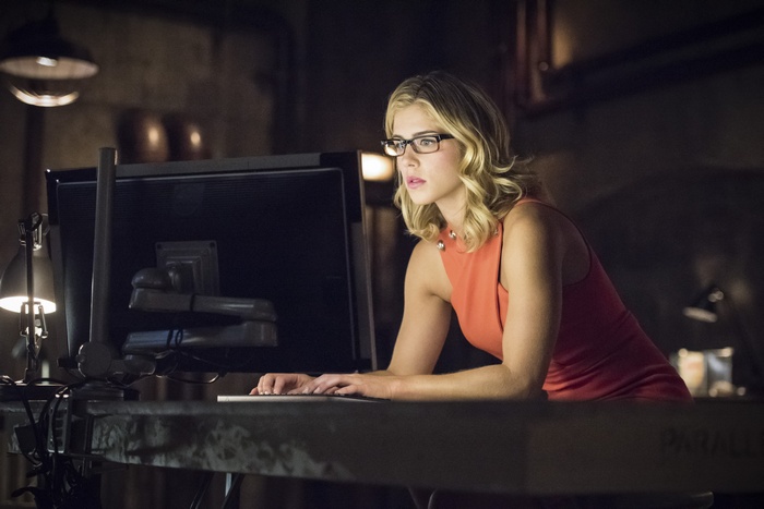 Felicity Smoak from Arrow working on a computer