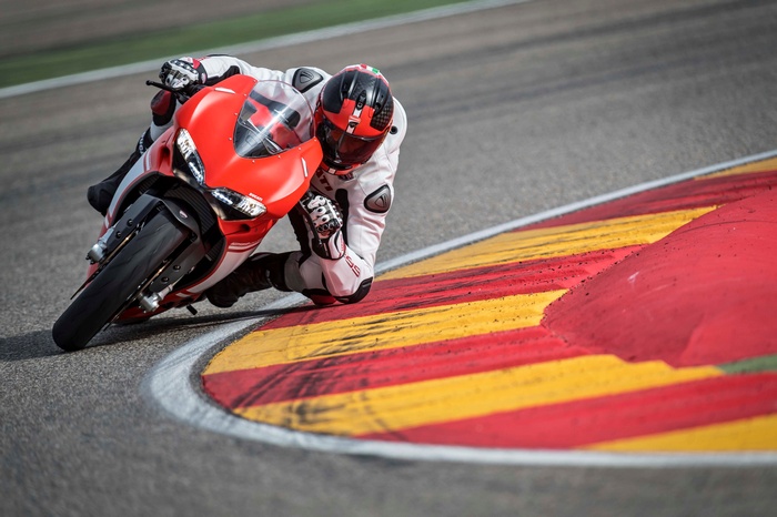 4K Ducati 1299 Superleggera on Race Track