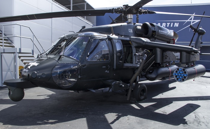 Sikorsky S-70i Black Hawk helicopter 4K