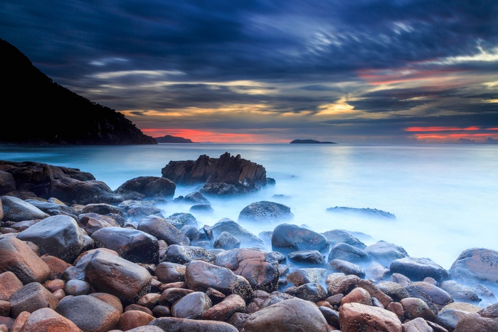 Nelson Bay Zenith Beach Rocks 4K