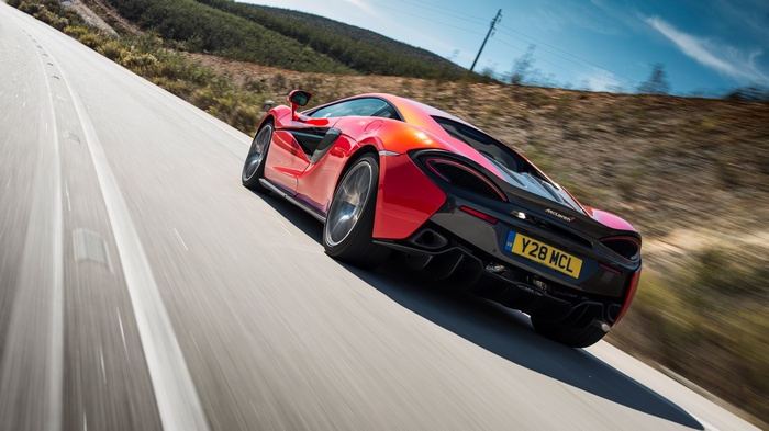 McLaren 570S Coupe in Vermillion Red