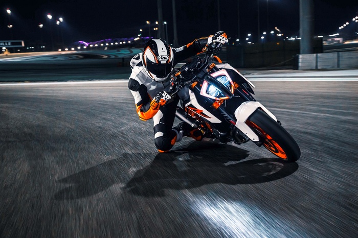 2017, KTM 1290 Super Duke R