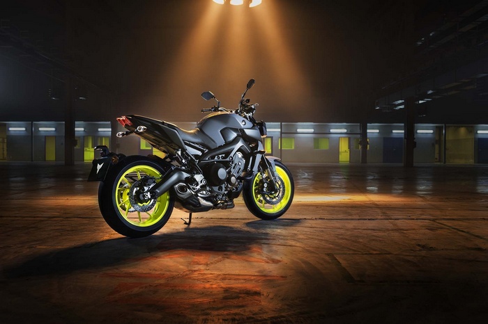 2017 Yamaha MT-09 motorcycle
