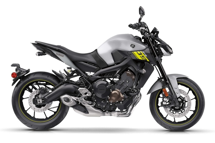 2017 Yamaha FZ-09 motorcycle