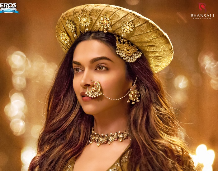 Deepika Padukone from Bajirao Mastani wearing jewellery