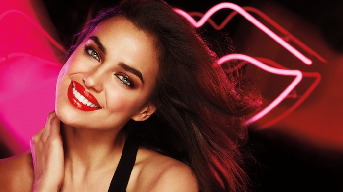 Irina Shayk for Avon 4K