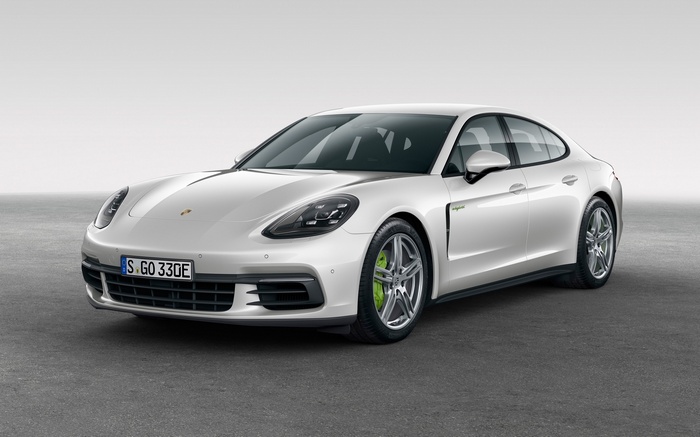 2018 Porsche Panamera 4 E-Hybrid