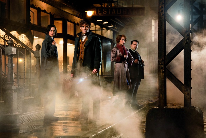 Newt Scamander and companions in Fantastic Beasts 4K
