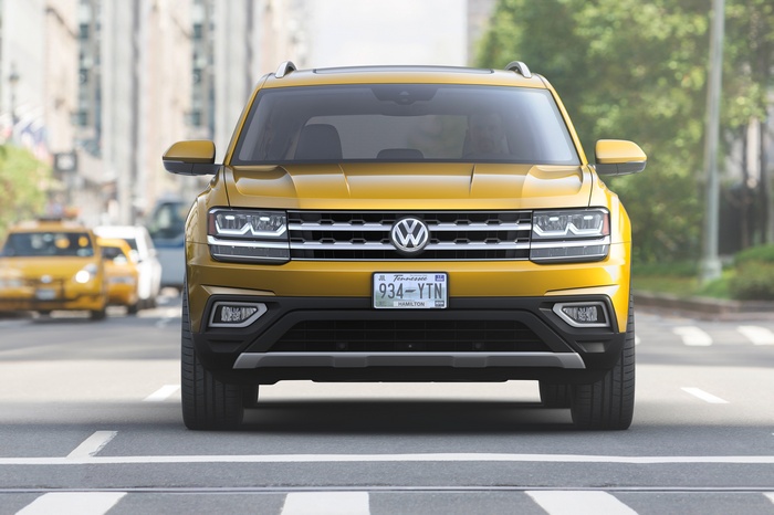 Yellow Volkswagen Atlas 4K