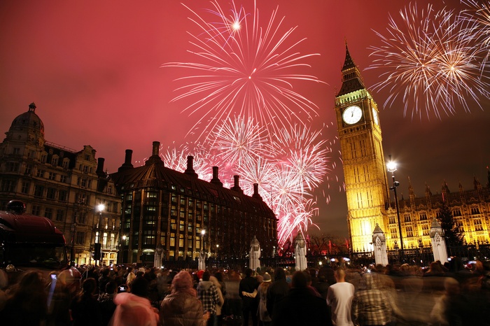 New Years Eve Fireworks over Big Ben in London 4K