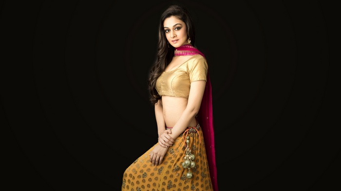Actress Aishwarya Arjun in traditional Indian attire