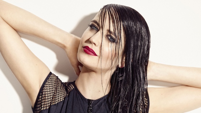 Eva Green with wet hair