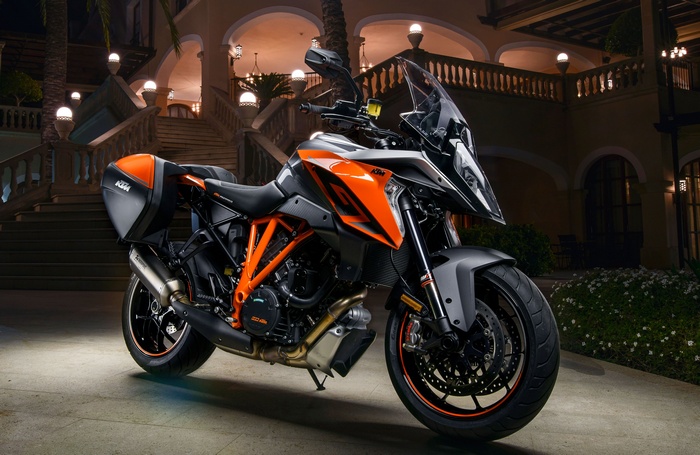 4K KTM 1290 Super Duke GT Motorcycle
