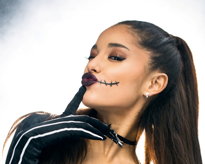 Ariana Grande in Halloween costume