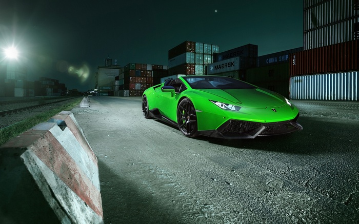 Green Lamborghini Huracan Spyder by Novitec Torado