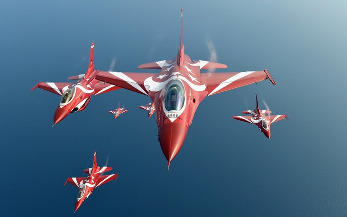 Turkish Stars F-5 Fighter Jets in Formation