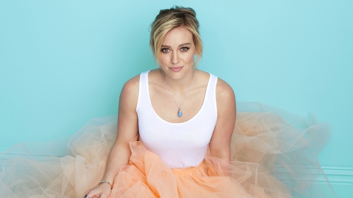 Hilary Duff photoshoot for Redbook Magazine