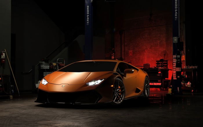 Orange Lamborghini Huracan with Vorsteiner V-FF 105 Wheels
