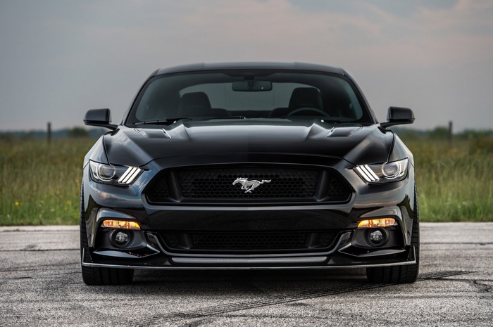 Black Ford Mustang HPE800 Hennessey