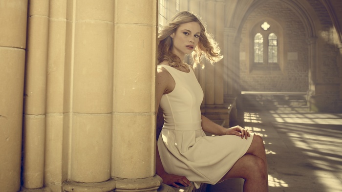 Lucy Fry as Lissa Dragomir in Vampire Academy