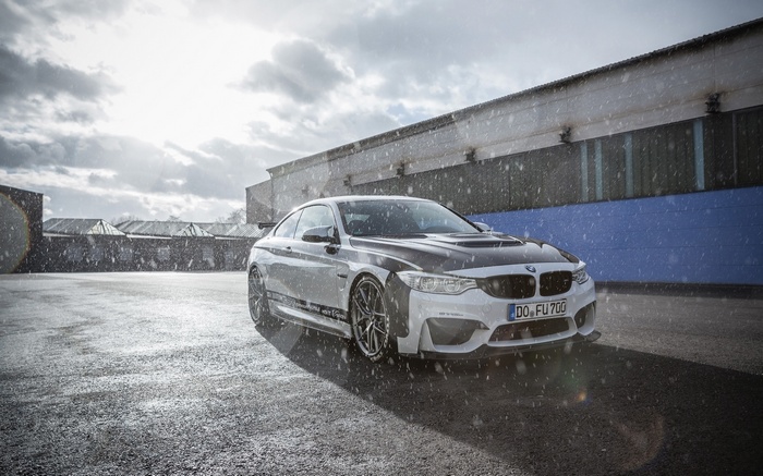 BMW M4R by Carbonfiber Dynamics with 700HP