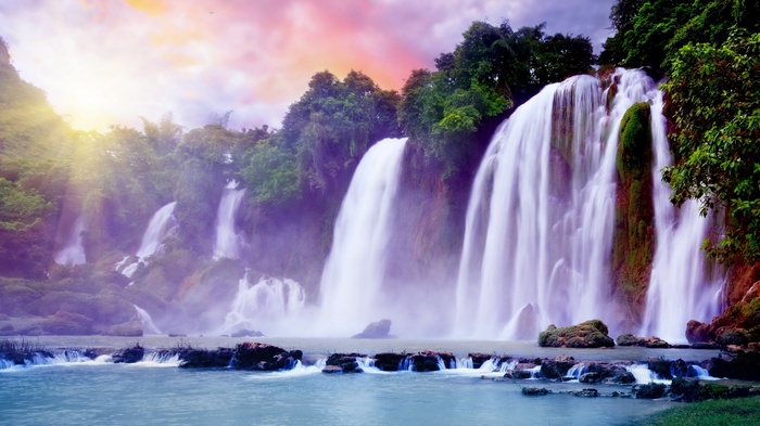 Ban Gioc Waterfall in Vietnam