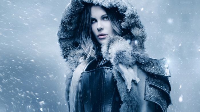 Kate Beckinsale in a fur-lined hood
