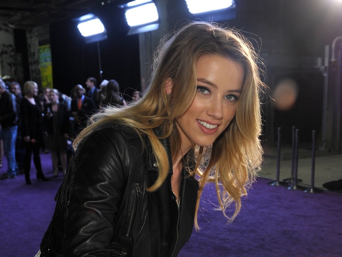 Amber Heard on a purple carpet