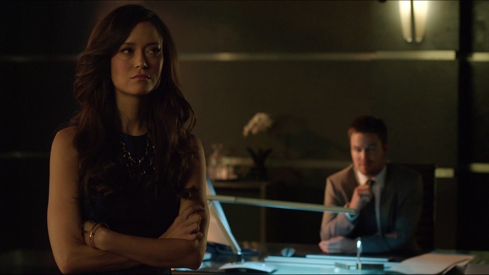 Summer Glau in an office setting
