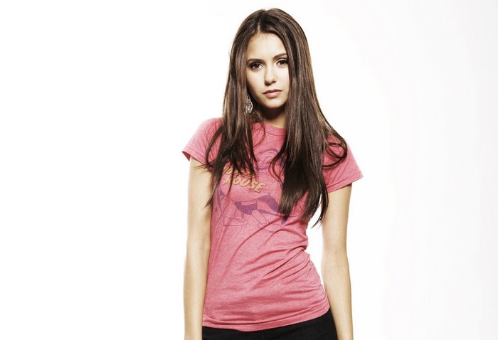 Nina Dobrev