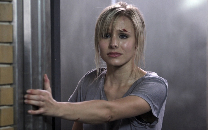 Kristen Bell in an elevator