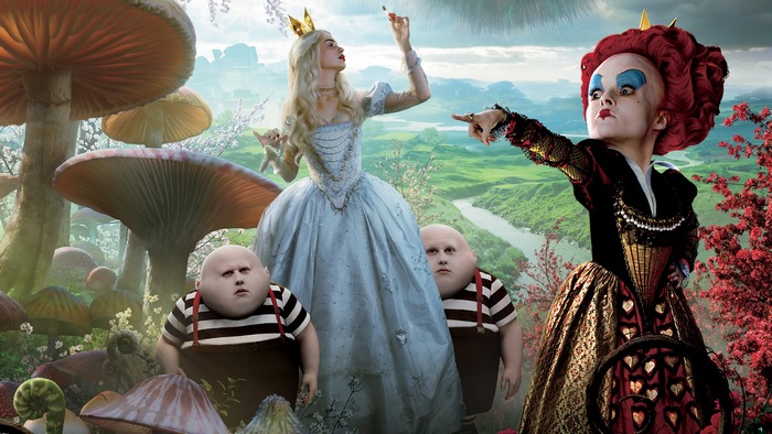 Alice in Wonderland: Red Queen and White Queen