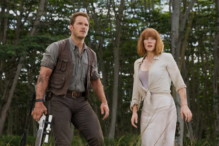 Chris Pratt and Bryce Dallas Howard in Jurassic World