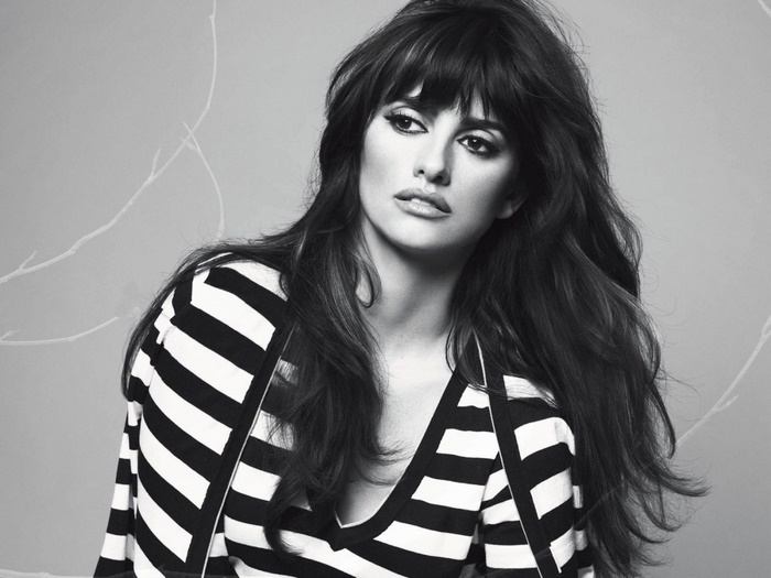 Penélope Cruz in black and white striped top