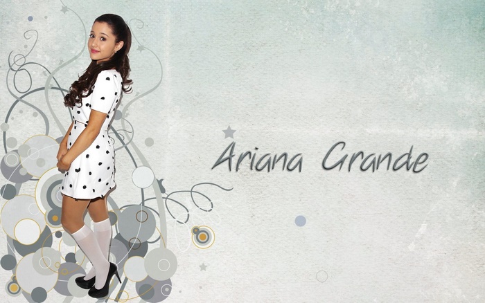 Ariana Grande in polka dot dress